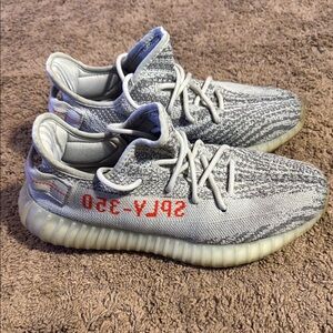 Adidas Yeezy Boost 350 V2 Sneakers